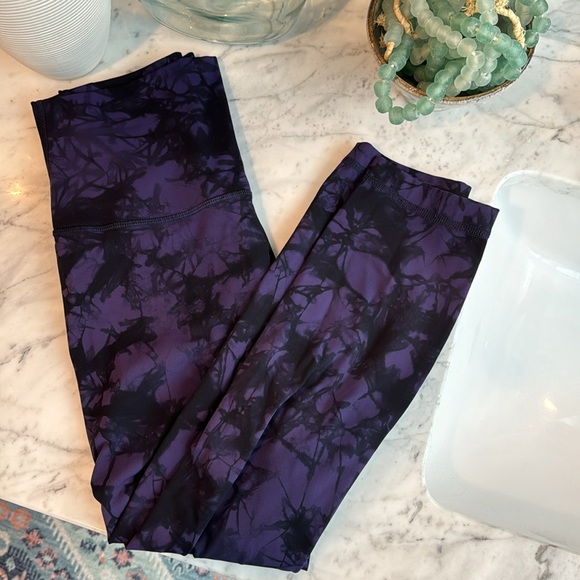 Lululemon tie dye leggings - Picture 2 of 3